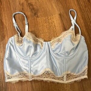Victoria’s Secret Balconette Bustier Bra in Light Blue and Cream Lace NWOT